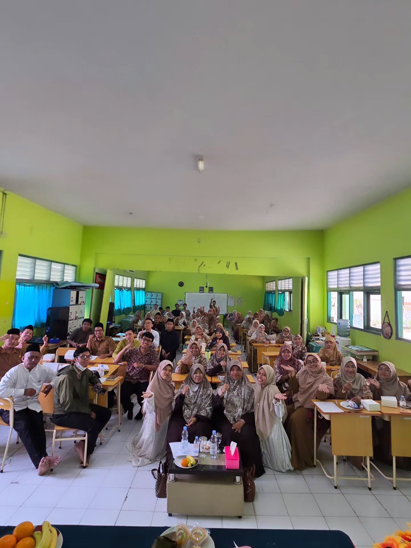 Pelatihan Tahsin dan Tahfidz Guru dan Karyawan YIC Al Madany